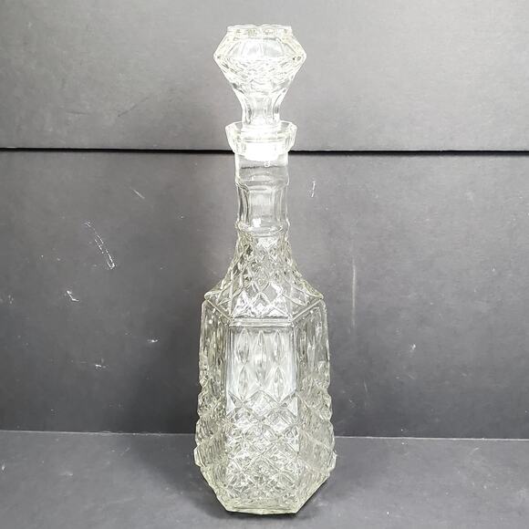 14" Vtg Libbey Cambridge Diamond Cut Glass Decanter Stopper Whiskey Bourbon - Picture 1 of 9